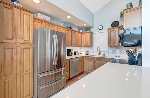 Seven Devils House | ChrisP View- Mountain House, Mountain View, Pet-Friendly, Gas Fireplace, Near High Country Attrac.