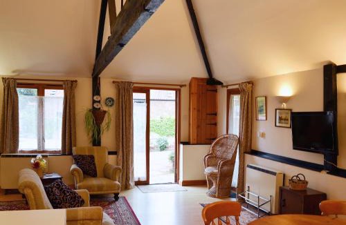 Surlingham House | Church Barn Studio