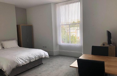 Sunderland City Centre Apartment | City centre park lane ensuite room