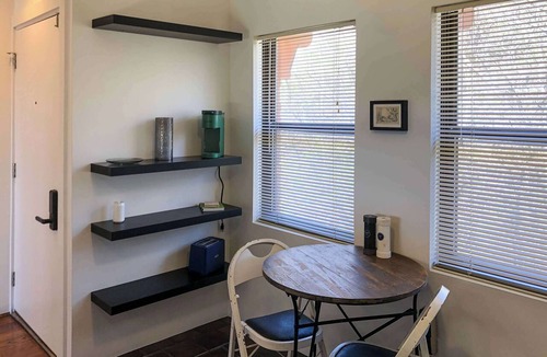 Mount Auburn Condo | City View Perch Walkable Apt