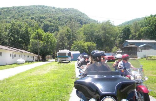 Maggie Valley Hotel | Clarketon Motel - Maggie Valley