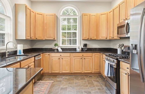 Durham House | Classic & Beautiful|DT Durham|3 Bed|2.5 Ba|Pets OK