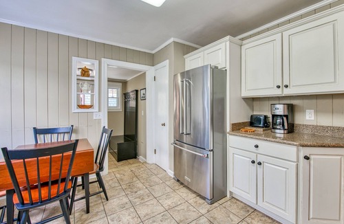 Lake Junaluska House | Classic Lakefront Home with Patio, Water Views, Furnished Porch & WiFi