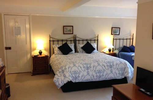 New Forest District Bed & Breakfast | Clayhill House Bed & Breakfast