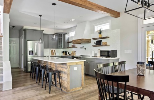Clayton House | Clayton 3BR Modern Farmhouse & Downtown Sleeps 8