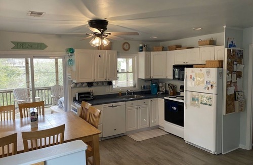 Duck Cottage | Clean & Cozy Beach Cottage Close to the Beach