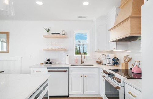 Marshallberg House | Close to Cape Lookout, Harker’s Island, Beaufort, & Cedar Island Ferry. Sleeps 6