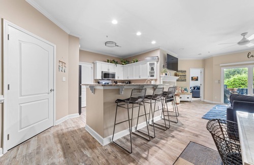 Cornelius Condo | Club Moe - Beautiful Waterfront LKN Condo - Lake Norman Vacation Rental