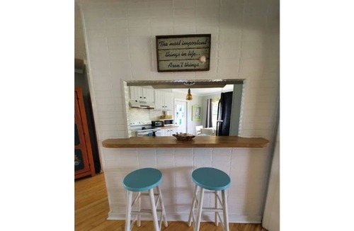 Wilmington Beach Cottage | Coastal Cottage (5min walk to beach, ample parking, dog-friendly!)