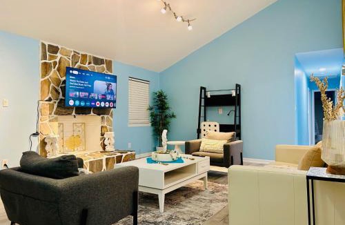 Charlotte House | Coastal Retreat Near Pineville and CLT