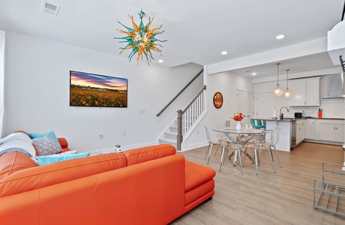 Wake Forest Condo | Coffee Bar| Walk to Downtown| 3 King Beds
