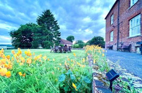 Thatcham House | Colthrop Manor B&B