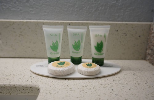 Lynn Hotel | Columbus Inn and Suites