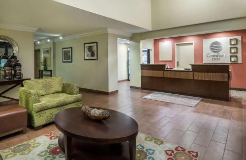 Westover Hotel | Comfort Inn Fayetteville near Fort Bragg