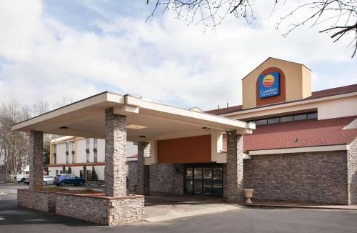 Barium Springs Hotel | Comfort Inn & Suites Statesville - Mooresville