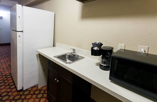 Barium Springs Hotel | Comfort Inn & Suites Statesville - Mooresville