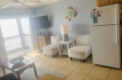 Sneads Ferry Condo | Comfort of home at the beach!