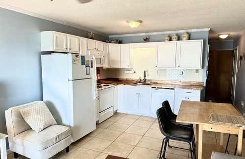 Sneads Ferry Condo | Comfort of home at the beach!
