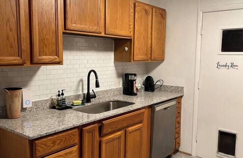 Elizabeth City House | Comfort & Quiet in a Central location