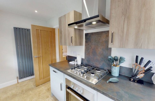 Wolvercote House | Comfortable Accommodation: Perfect Short Let Retreat in Wolvercote, Oxfordshire