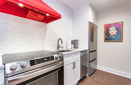 Southwest Raleigh Condo | Comfortable and Quiet Condo near the Village and NC State