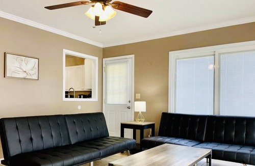 Liberty House | Comfortableand beautiful 3 Bdr 2 Bath home