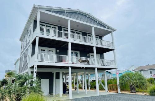 Holden Beach House | Compass Rose