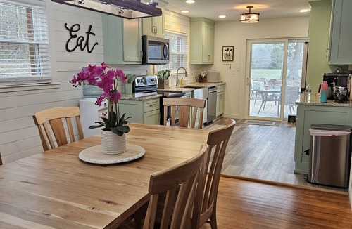 Alexis Other | Completely updated Farmhouse with everything you will need! Relax and enjoy!