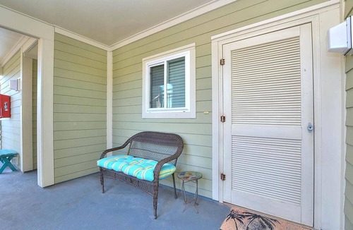 Caswell Beach Condo | Condo ∙ 3 bedrooms ∙ 8 guests