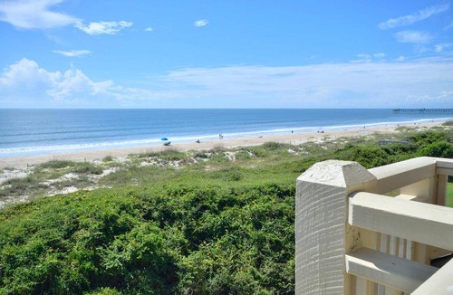 Caswell Beach Condo | Condo ∙ 2 bedrooms ∙ 6 guests