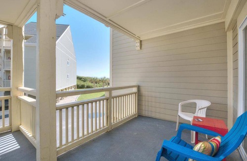 Caswell Beach Condo | Condo ∙ 3 bedrooms ∙ 6 guests