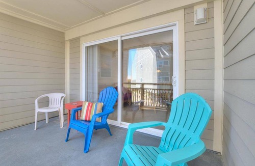 Caswell Beach Condo | Condo ∙ 3 bedrooms ∙ 6 guests