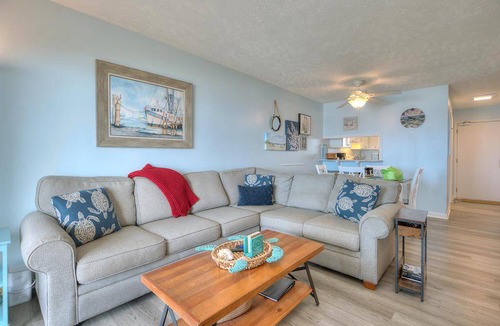Caswell Beach Condo | Condo ∙ 2 bedrooms ∙ 5 guests
