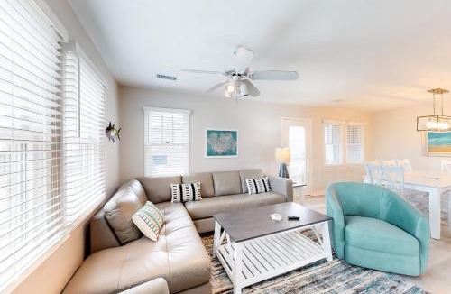 Buxton House | Conch #4A-CAC