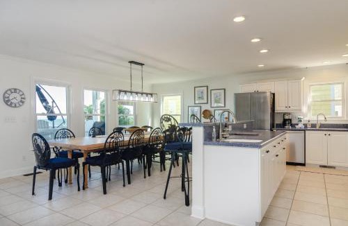 Carolina Beach House | Conched Out by Bryant Real Estate