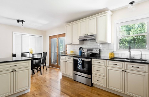Concord House | Concord Haven - Screened Porch Private Getaway
