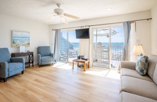 Kure Beach Condo | Condo ∙ 1 bedroom ∙ 4 guests