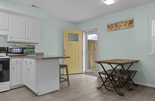 Atlantic Beach Condo | Condo ∙ 2 bedrooms ∙ 6 guests