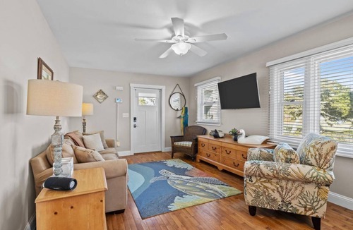 Harkers Island Condo | Condo ∙ 2 bedrooms ∙ 6 guests