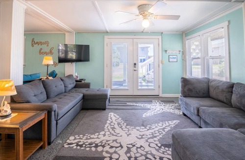 Topsail Beach Condo | Condo ∙ 2 bedrooms ∙ 6 guests