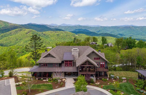 Lenoir Condo | Condo ∙ 2 bedrooms ∙ 4 guests