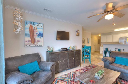 Long Beach Condo | Condo ∙ 2 bedrooms ∙ 8 guests