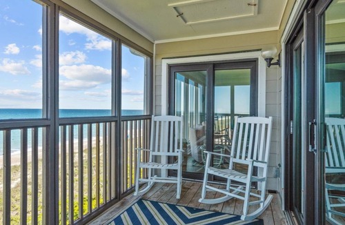 Pine Knoll Shores Condo | Condo ∙ 3 bedrooms ∙ 6 guests