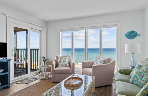Pine Knoll Shores Condo | Condo ∙ 3 bedrooms ∙ 6 guests