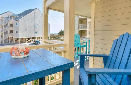 Caswell Beach Condo | Condo ∙ 3 bedrooms ∙ 7 guests
