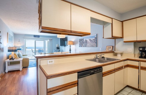 Kure Beach Condo | Condo ∙ 3 bedrooms ∙ 8 guests