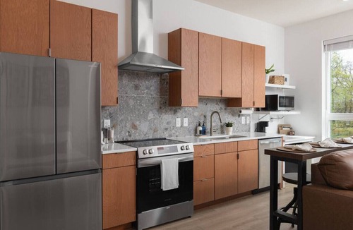 Talbot's Corner Apartment | Condo 3 miles to Downtown with Free Parking, Walk to Coffee