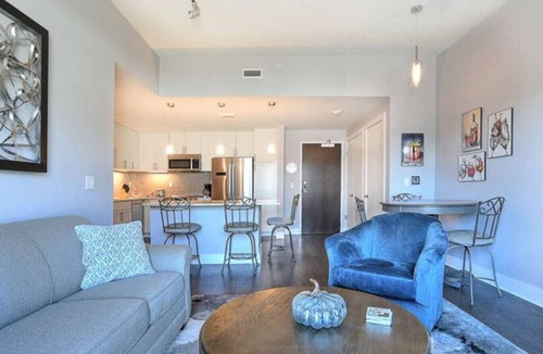 Downtown Asheville Condo | Condo in Downtown with Balcony