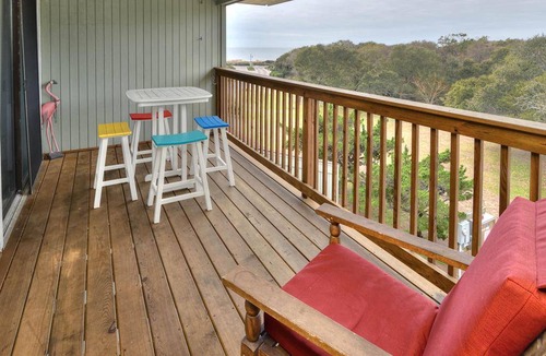 Caswell Beach Condo | Condo ∙ 3 bedrooms ∙ 8 guests