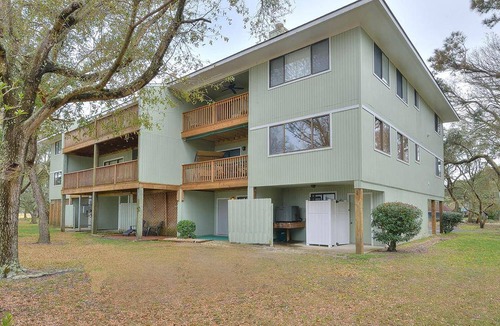 Caswell Beach Condo | Condo ∙ 3 bedrooms ∙ 8 guests